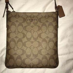 Coach crossbody strap purse